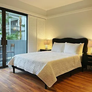  Apartment In Center With Pool And Views